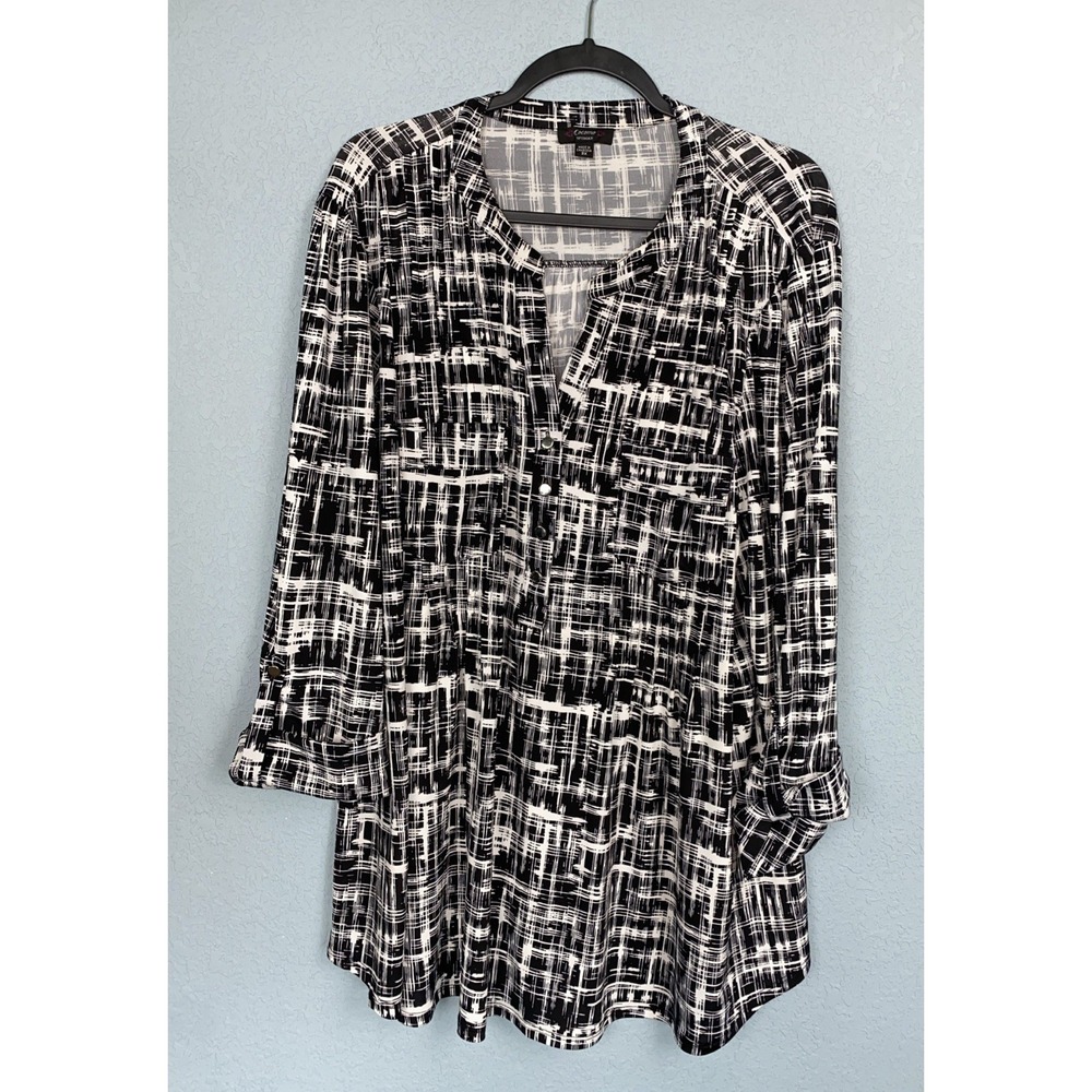 Cocomo Top Womens Size 3X Black White 3/4 Roll Tab Sleeve Artsy Button Popover